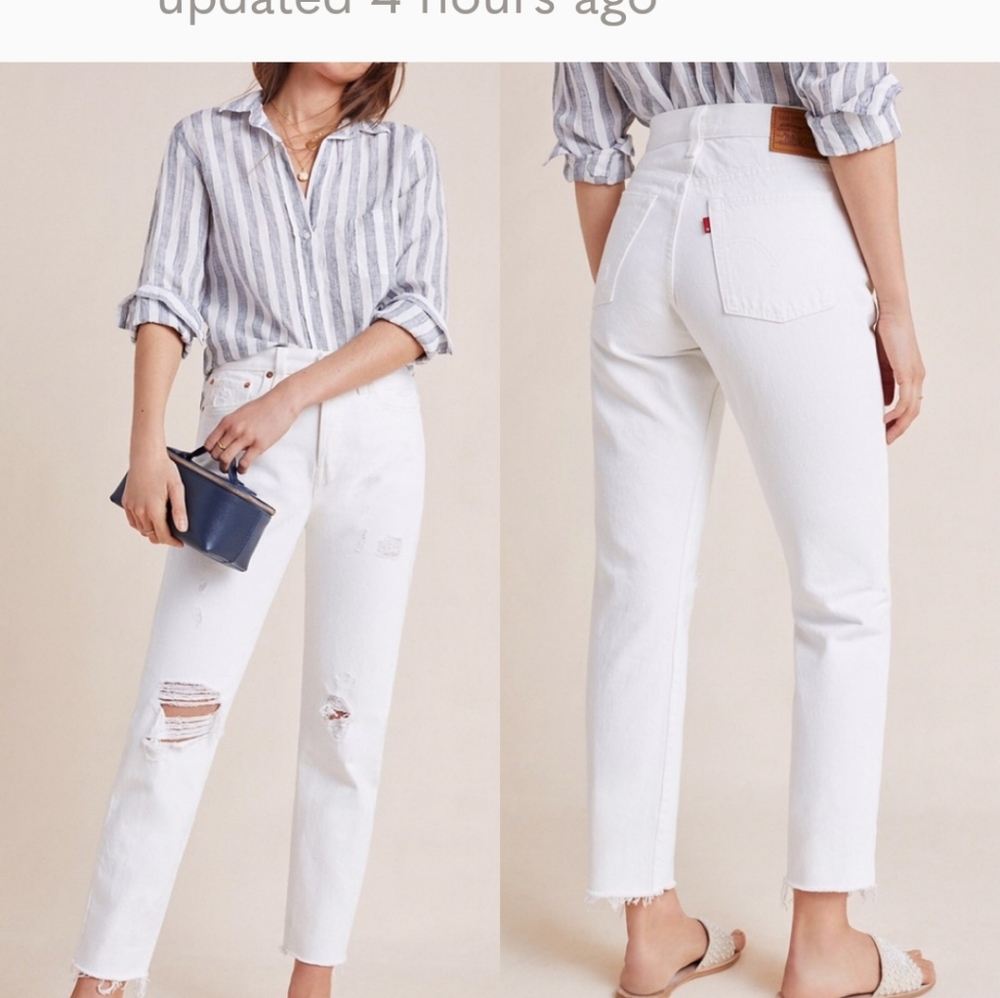 NWT LEVI'S WEDGIE HI RISE DISTRESSED BUTTON FLY